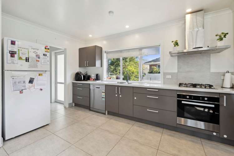 68 Grove Road Papakura_16