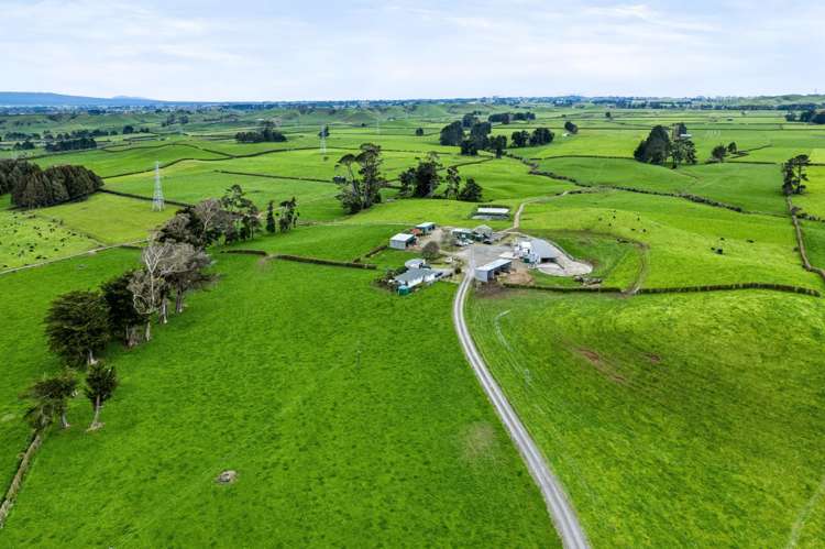 401 Bird Road Stratford_20