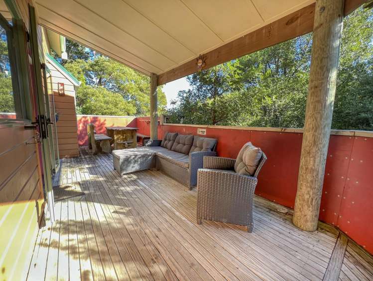 973 & 975 Tuateawa Road Little Bay_16