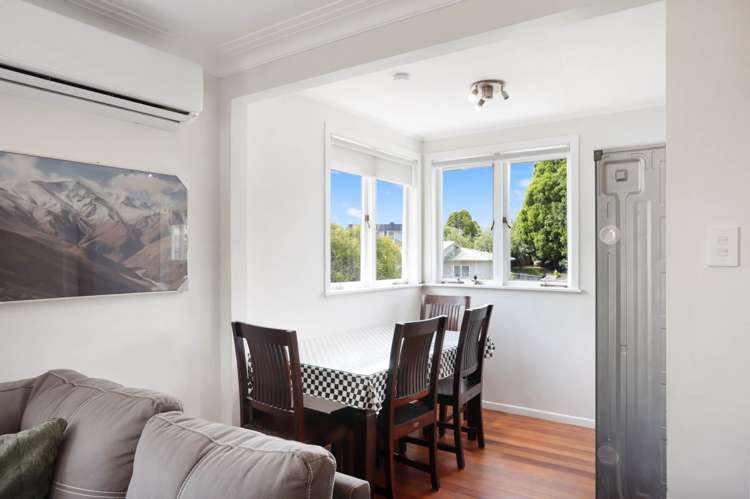 19 Kelwyn Road Kelston_11