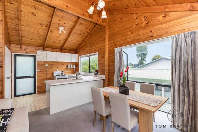 2/4 Campbell Place Papakura_1