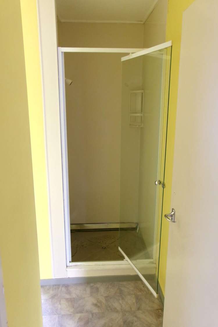  23 Douglas Street Levin_17