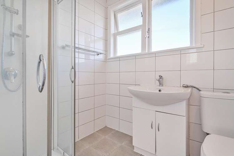 407 Montgomery Street Raureka_8