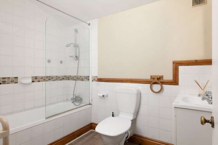 5 Caroline Place Stoke_15