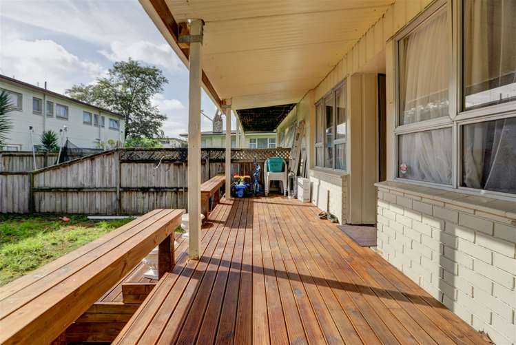 2/53 Albert Street Hamilton East_9