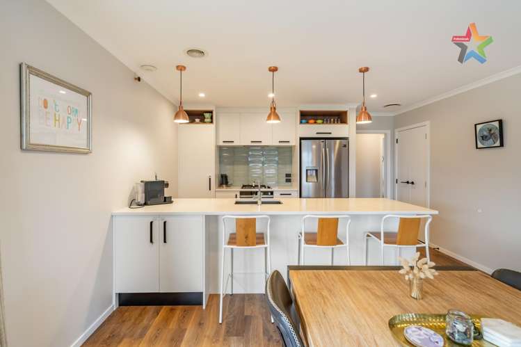 8 Te Punga Road Wallaceville_5