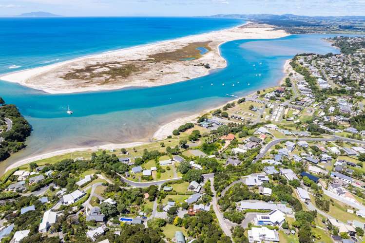 6 Claude Street Mangawhai Heads_34