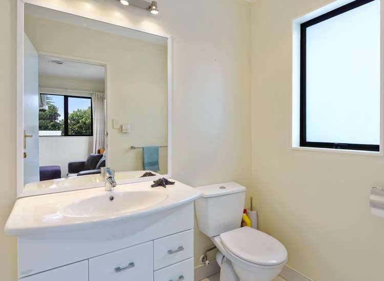 31 Oratia Street Waikanae Beach_10