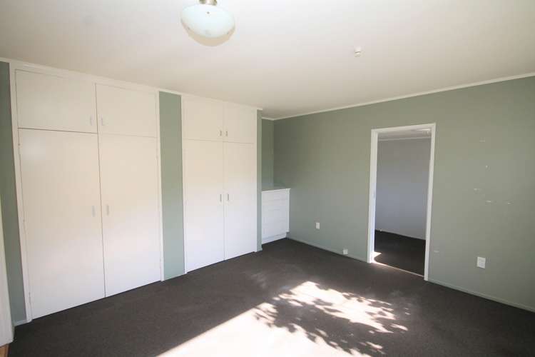 3 James Place Opaheke_11