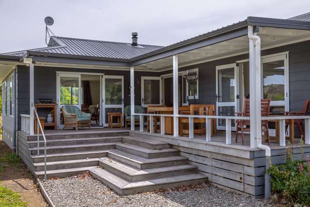 587 Gladstone Road Gladstone_1