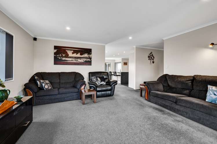 38 Montague Grove Stratford_9