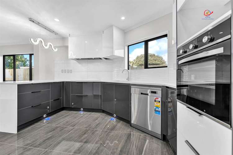 15 McKean Avenue Manurewa_6