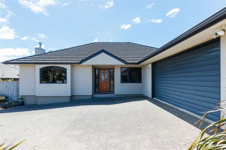 127 Pacific Drive Fitzherbert_2