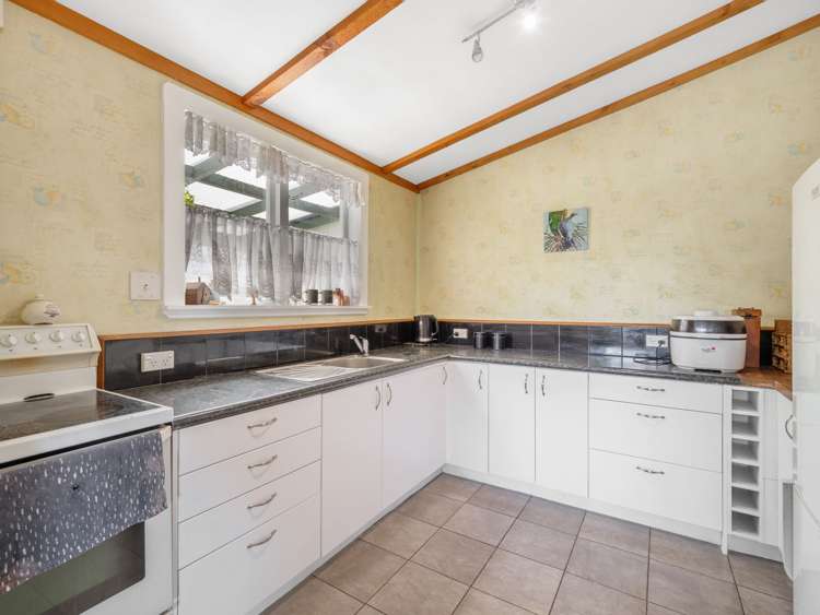 353 High Street Dannevirke_16