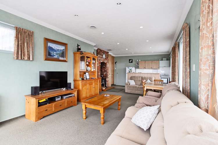 236 Foyle Street Bluff_17