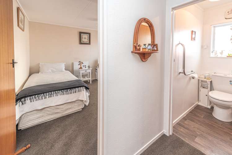 9a Avon Place Springvale_14