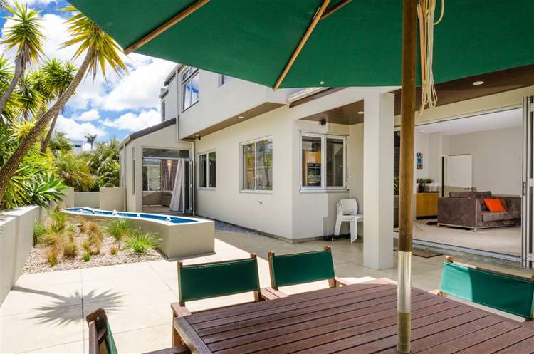 11 Courtneys West Harbour_27