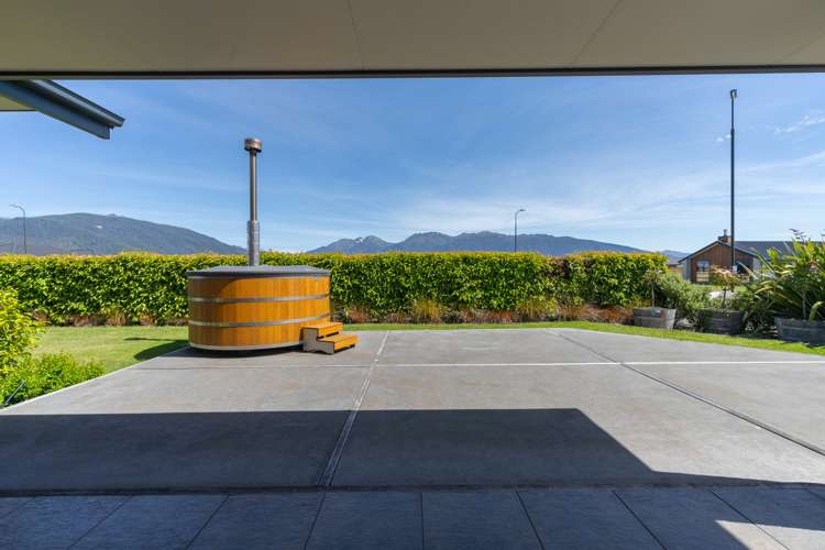 38 Cunaris Way Te Anau_1
