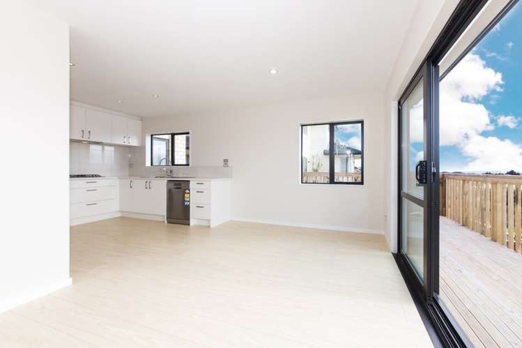 12 Kokako Rise Papakura_9