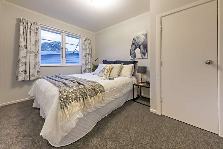 24 Williams Crescent Otara_8