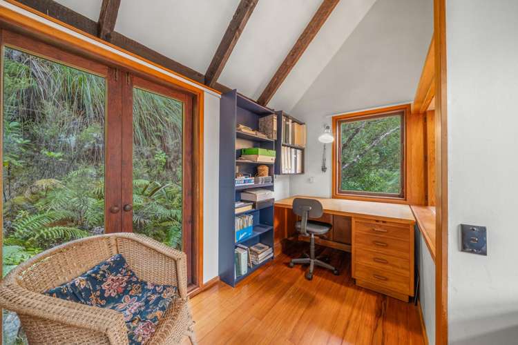 99 Elmslie Road Pinehaven_17