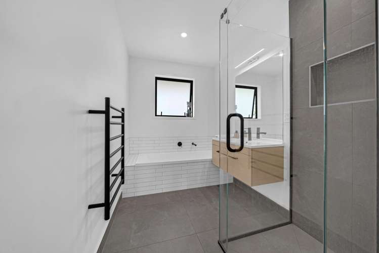 63 LEATHEM CRESCENT Pokeno_11