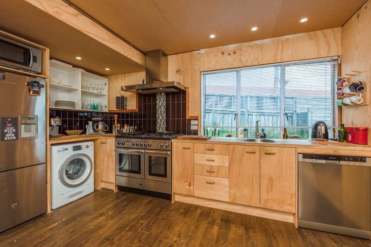 79 The Esplanade Raumati South_8