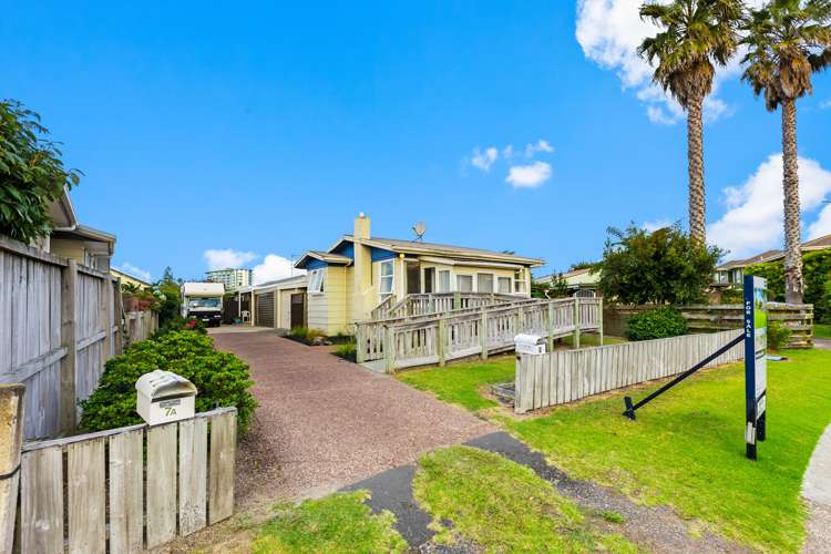 1/7 Lillian Place Orewa_14