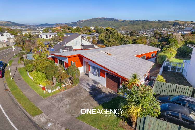 85 Gloaming Hill Titahi Bay_21