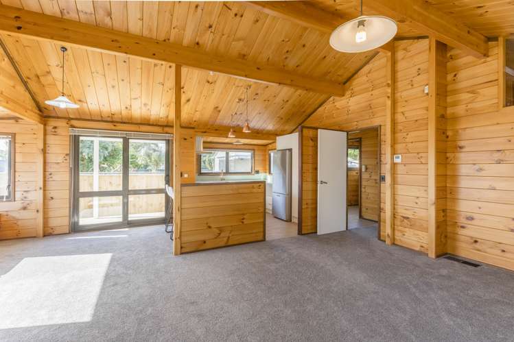 8a Hurley Road Paraparaumu Beach_7