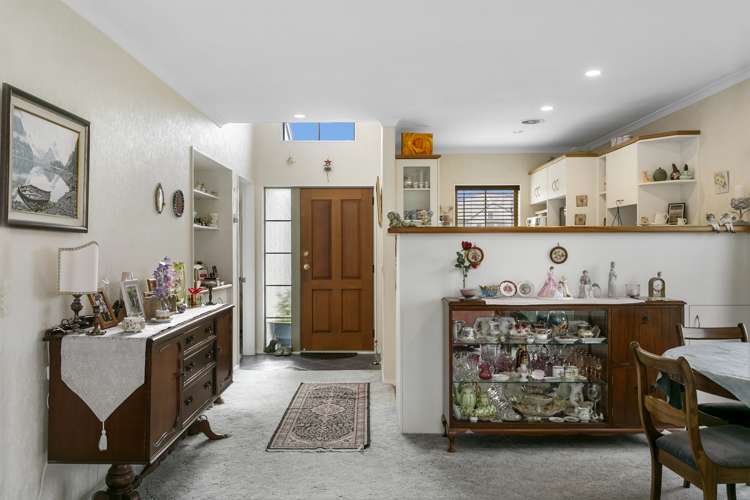 10 Lakeridge Close Rangatira Park_7