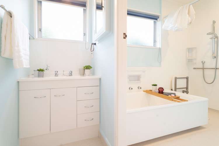 4 Compass Way Whitby_20