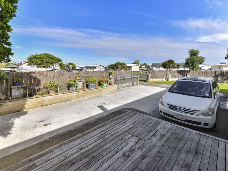 2/10 Templeton Place Clendon Park_6