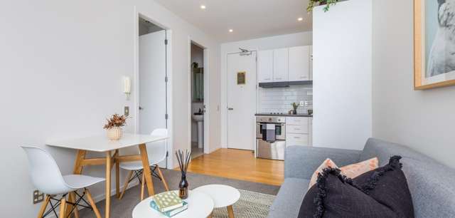 14G/32 Eden Cresent City Centre_2