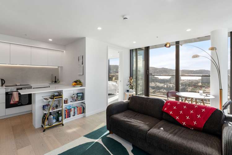 903/10 Alpha Street_5