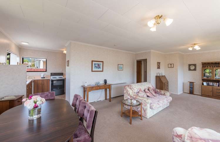 2/14 Black Street Stoke_9