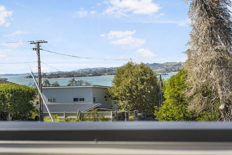 5a Beach Road Mellons Bay_22