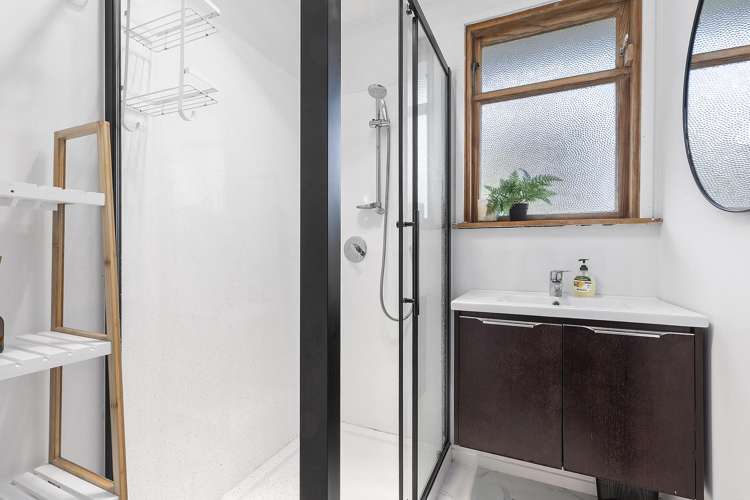 17 Dimock Street Titahi Bay_11