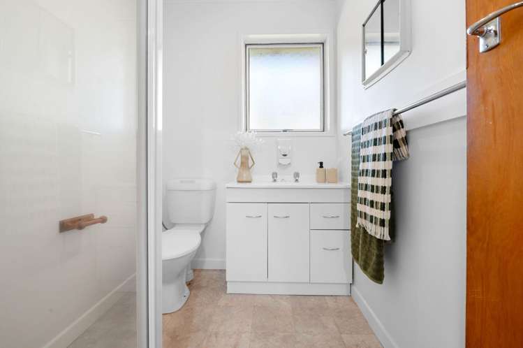 20a Fiona Place Dinsdale_12