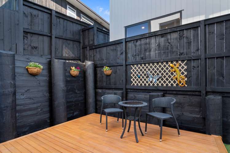 88A Norman Lesser Drive St Johns_16