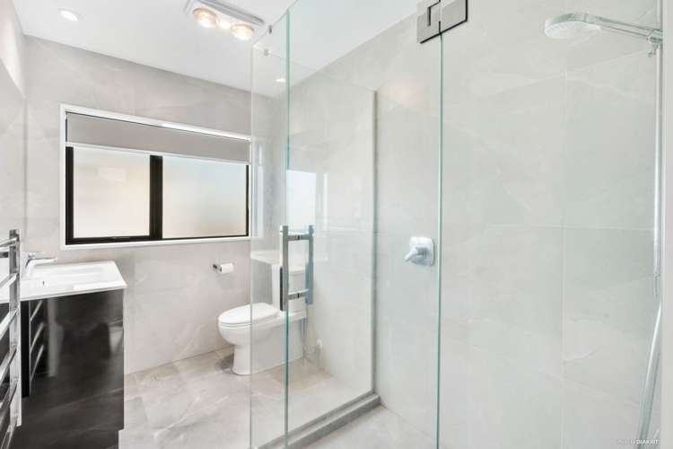 8 Whiti Lane Pakuranga_15