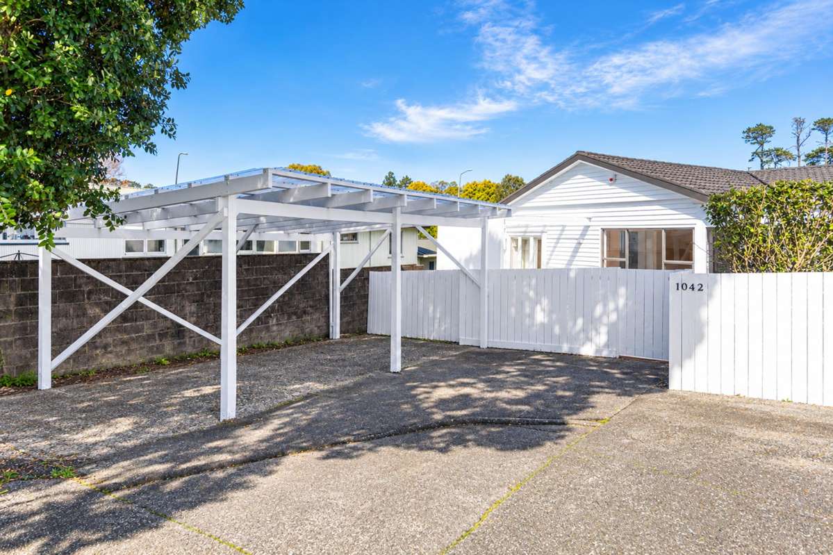 1042 Great North Road_0