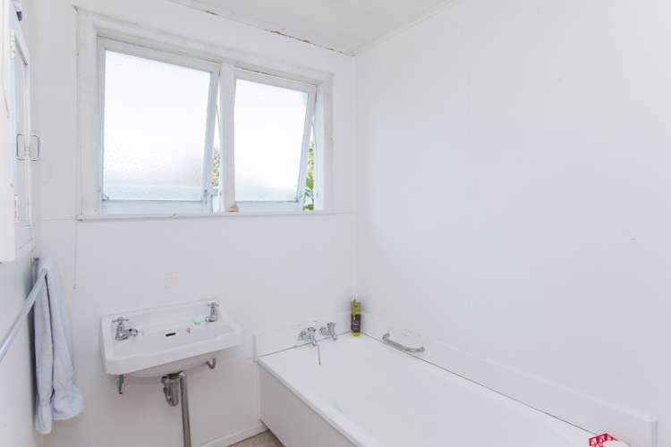 208 Rutene Road Kaiti_9