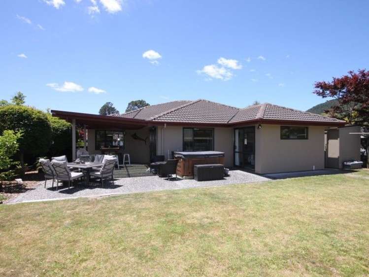 6 Crown Reef Pauanui_22