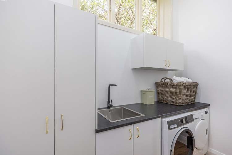 66 Eden Street Island Bay_15