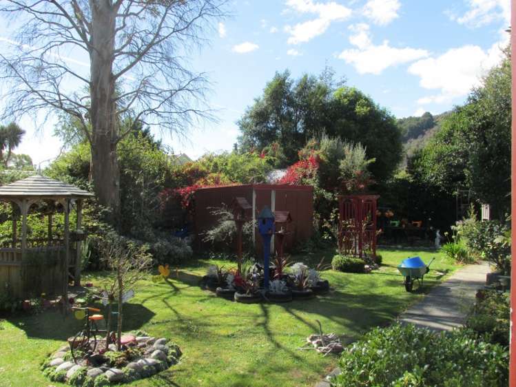 63 Main Street Reefton_18