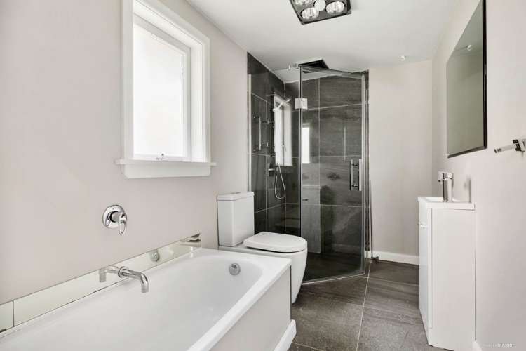 137 Te Atatu Road Te Atatu South_11