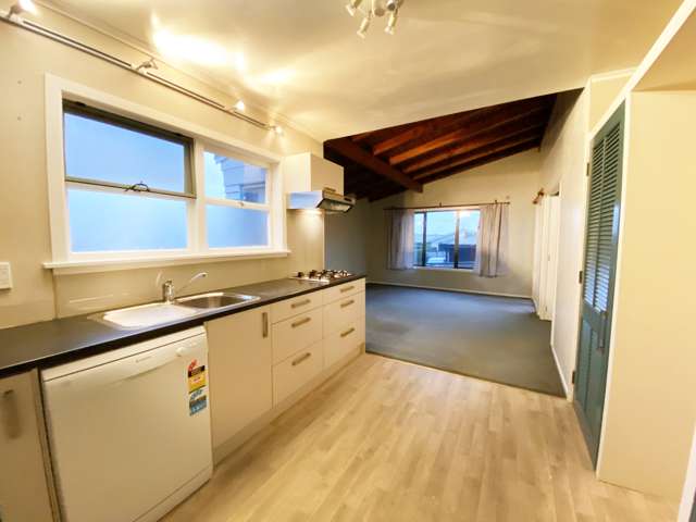 100 Forrest Hill Road Forrest Hill_1