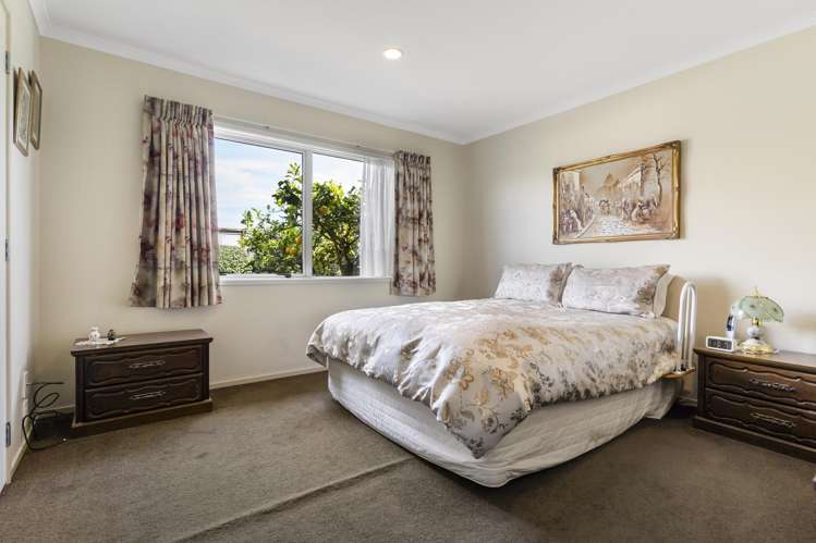 50/8 Village Place Tuakau_7