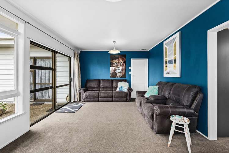 166 Flaxmere Avenue Flaxmere_5